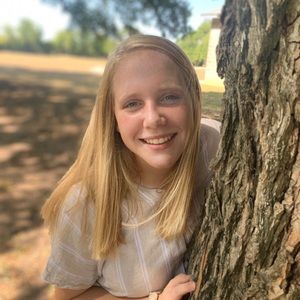 Meet your Posher, Rebekah